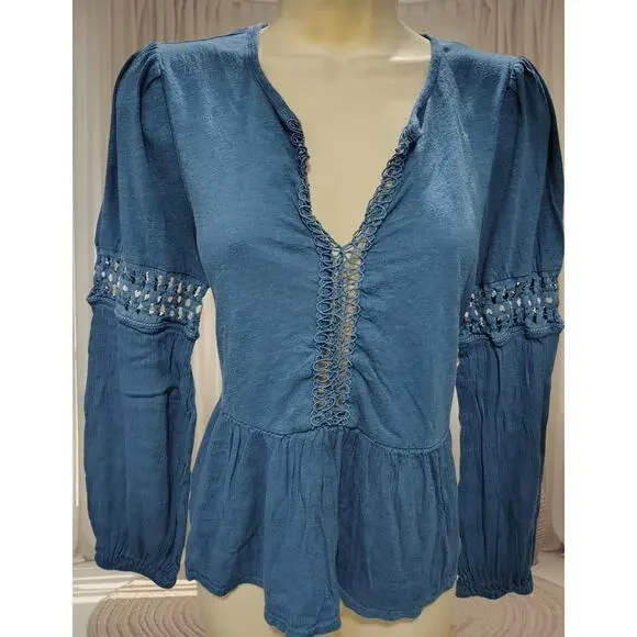 LUCKY BRAND Women's Boho Denim-Like Long Sleeve Top Sz M / Medium Blue - Picture 3 of 4